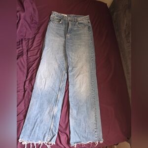 ZARA BLUE RIPPED JEANS